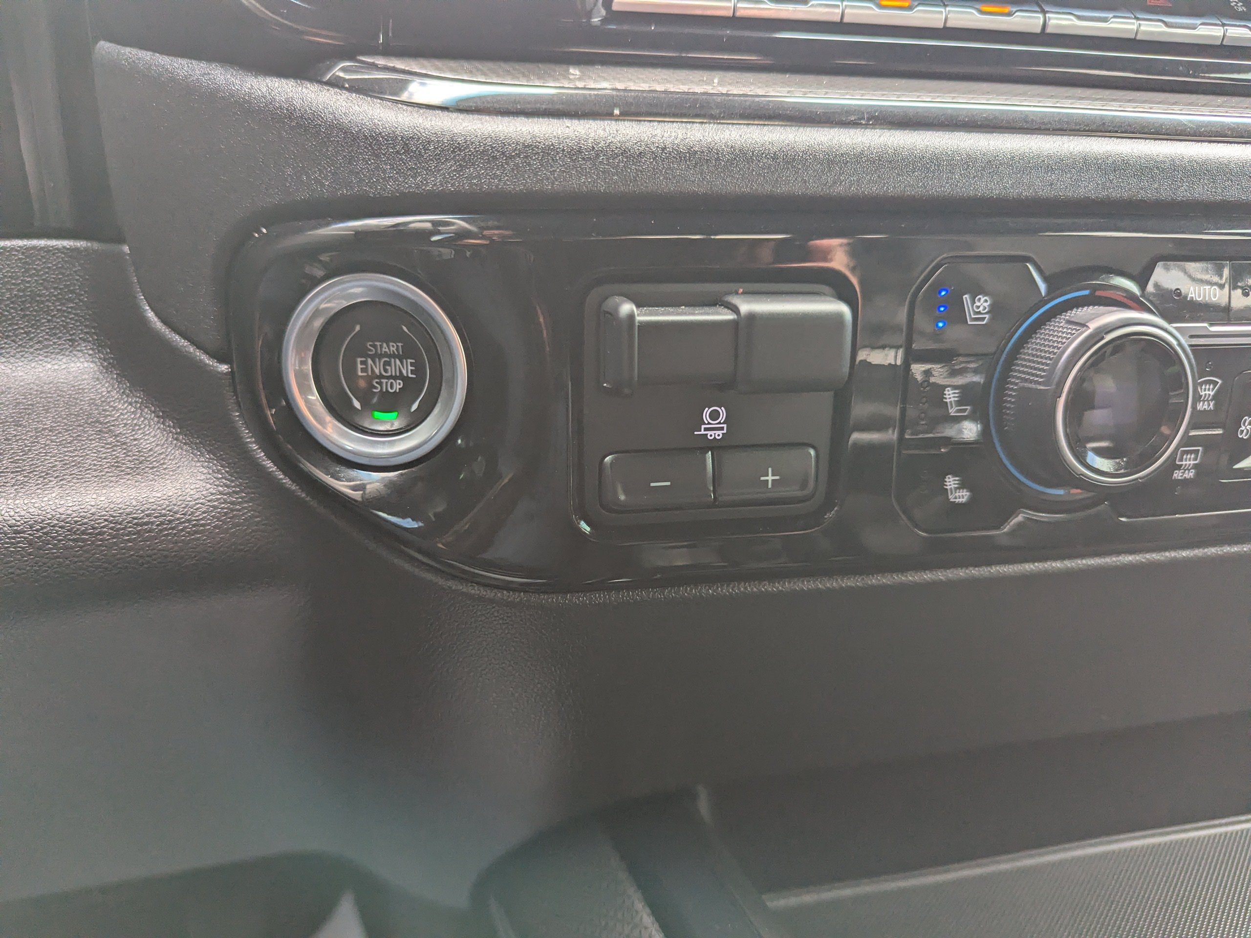 Certified 2024 Chevrolet Silverado 1500 ZR2 AWD/4WD image 19