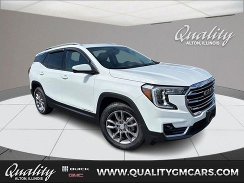 Used 2024 GMC Terrain SLT FWD image 1