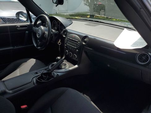 Used 2013 MAZDA MX-5 Miata Sport RWD image 16