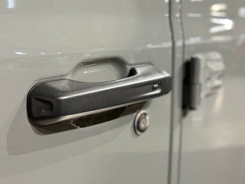 Used 2021 Jeep Wrangler Unlimited Rubicon image 18