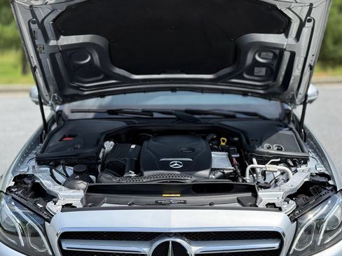 Used 2019 Mercedes-Benz E 300 4MATIC image 52