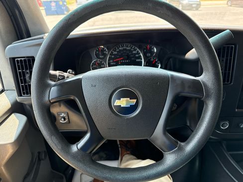 Used 2012 Chevrolet Express 2500 LS RWD image 19