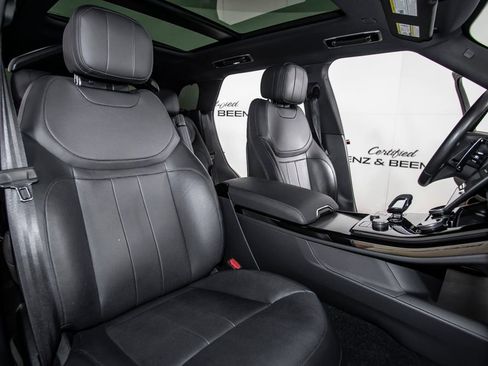 Used 2023 Land Rover Range Rover Sport SE AWD/4WD image 16