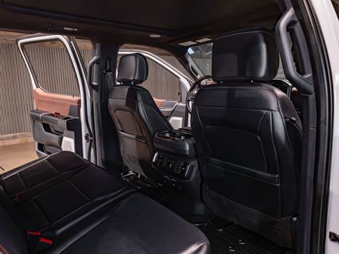 Used 2022 Ford F150 Lariat w/ Equipment Group 502A High AWD/4WD image 30