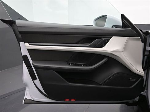 New 2025 Porsche Taycan GTS image 14