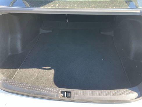 Used 2024 Toyota Corolla LE FWD image 29