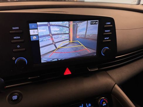 Used 2025 Hyundai Elantra Sport FWD image 14