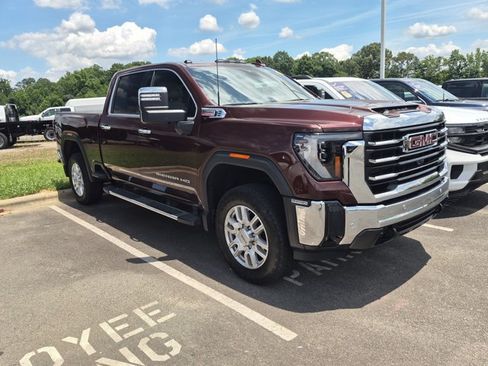 Used 2024 GMC Sierra 2500 SLT w/ SLT Premium Package AWD/4WD image 2