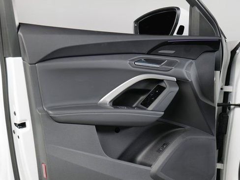 Used 2025 Audi Q5 Premium Plus w/ Premium Plus image 21