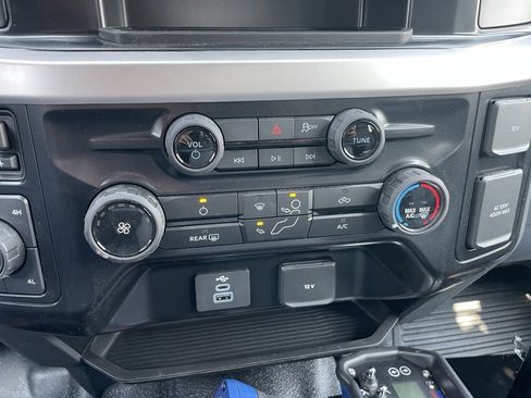 New 2025 Ford F550 4x4 SuperCab Super Duty image 12