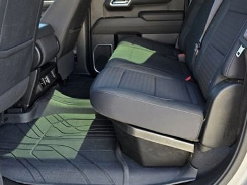 Used 2022 Chevrolet Silverado 1500 LT image 11