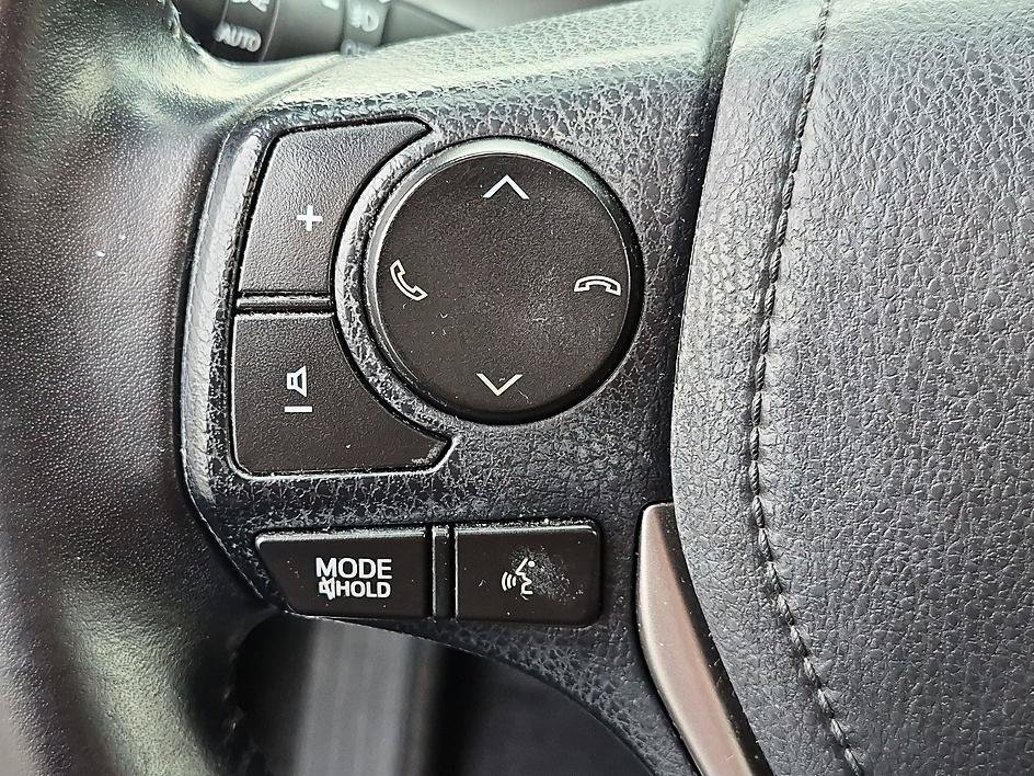 Used 2016 Toyota RAV4 Limited FWD image 16
