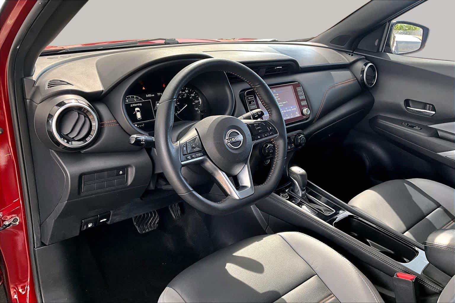 Certified 2023 Nissan Kicks SR w/ SR Premium Package FWD image 17