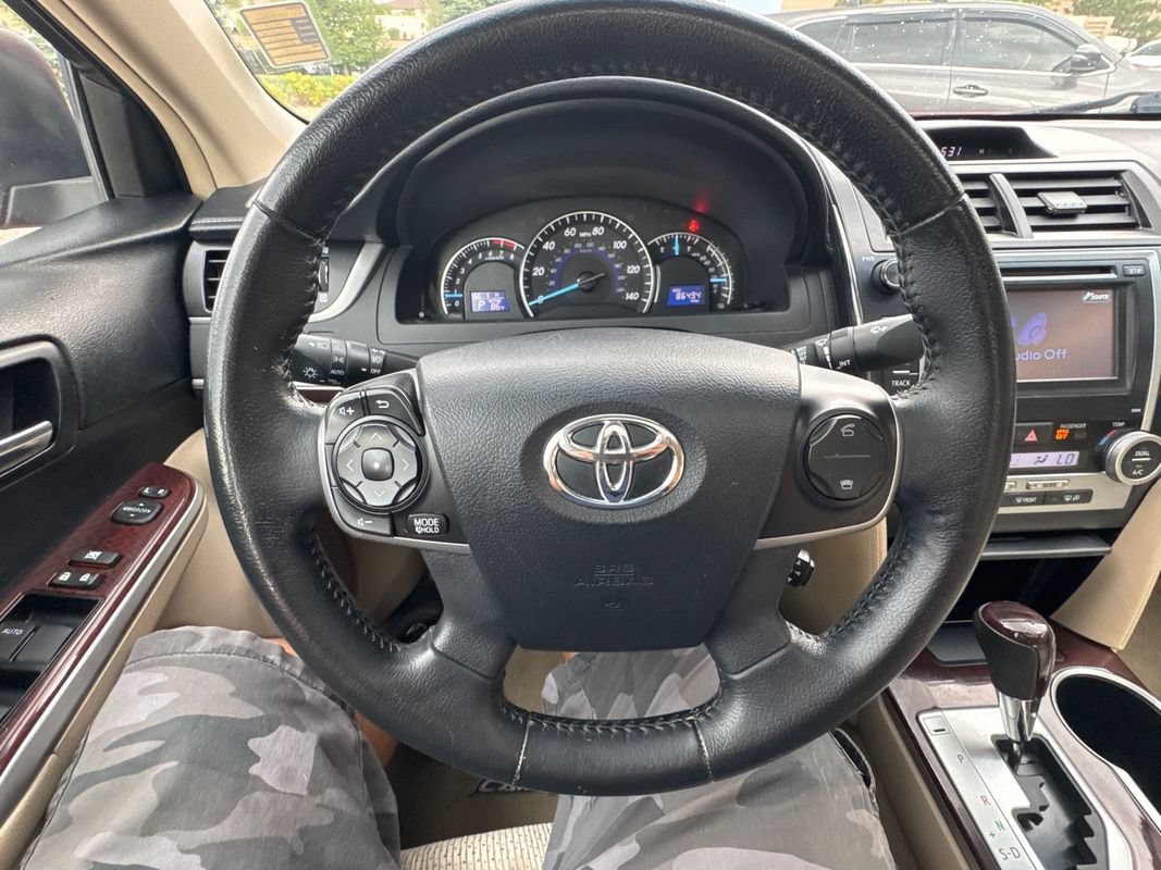 Used 2013 Toyota Camry XLE FWD image 27