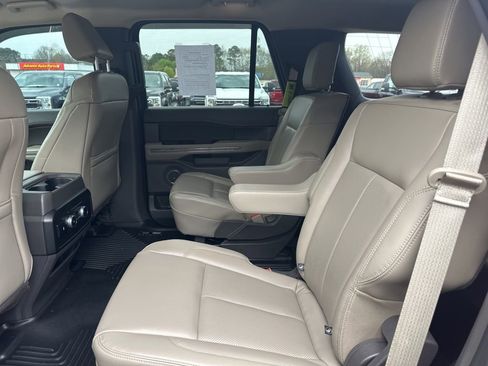 Used 2021 Ford Expedition XLT RWD image 25