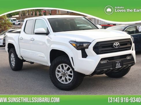 Used 2024 Toyota Tacoma SR5 AWD/4WD image 1