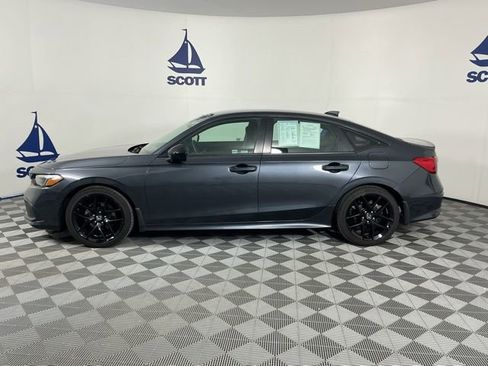 Used 2023 Honda Civic Sport image 4