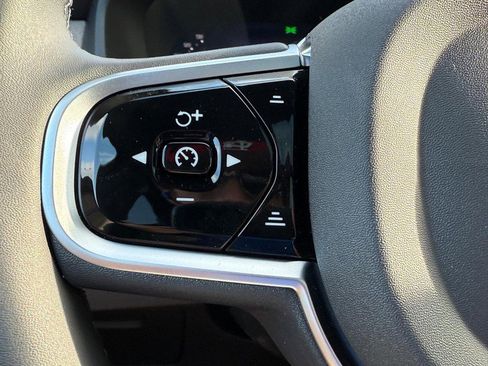 New 2026 Volvo XC90 B6 Plus w/ Protection Package Premier image 13