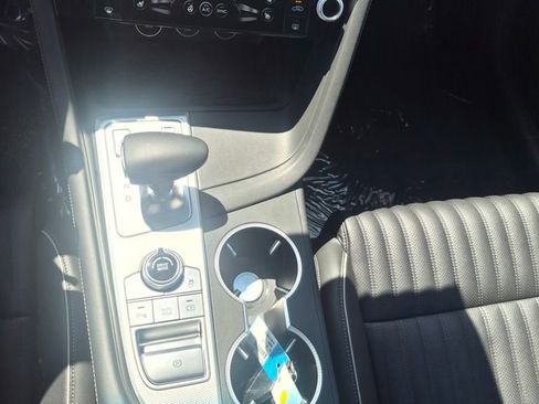 Used 2026 Genesis G70 2.5T Prestige RWD image 18