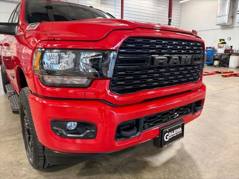 Certified 2024 RAM 2500 Big Horn w/ Night Edition AWD/4WD image 2