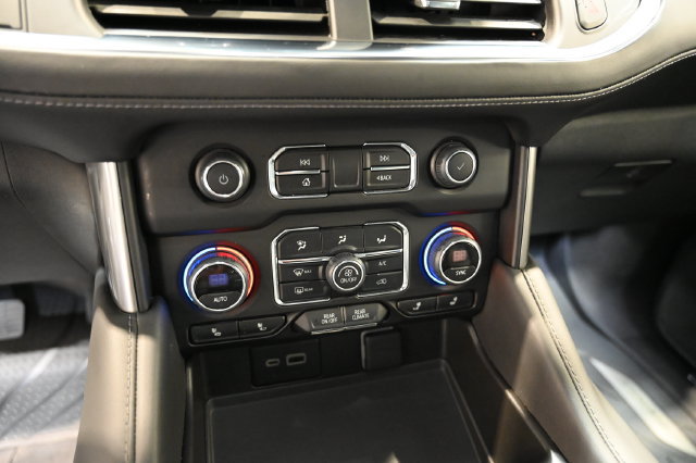 Used 2024 Chevrolet Tahoe LT w/ Luxury Package AWD/4WD image 19
