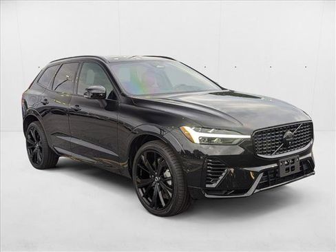 Used 2024 Volvo XC60 T8 Ultimate w/ Protection Package Premier image 3