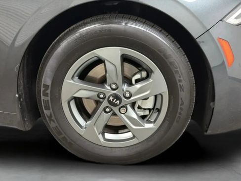 Used 2021 Kia K5 LXS FWD image 23