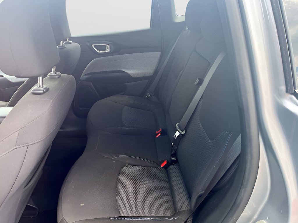 Used 2023 Jeep Compass Sport AWD/4WD image 25