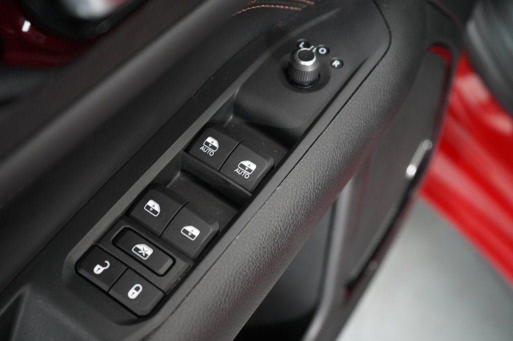 Certified 2022 Jeep Compass Limited w/ (RED) Package AWD/4WD image 19
