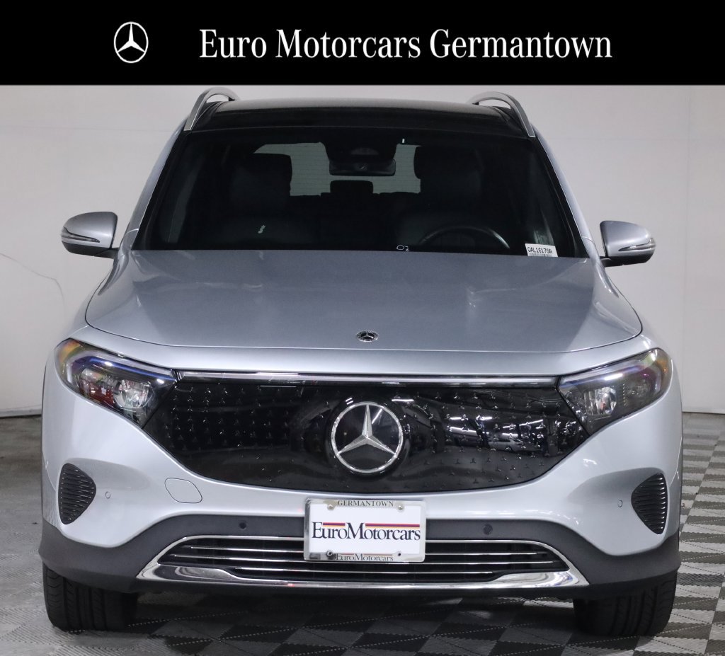 Used 2024 Mercedes-Benz EQB 300 4MATIC image 2