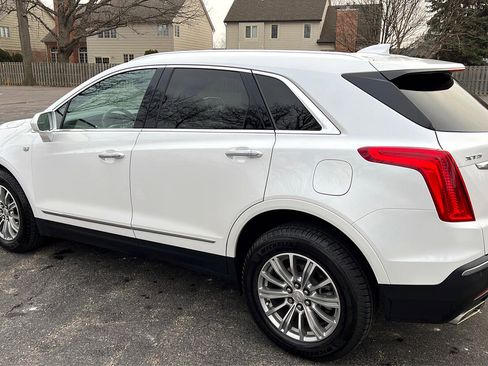 Used 2017 Cadillac XT5 Luxury w/ Driver Awareness Package image 8