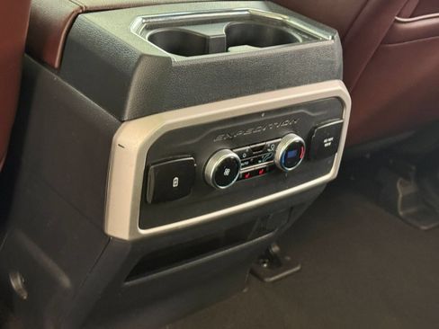 Used 2024 Ford Expedition Limited RWD image 25