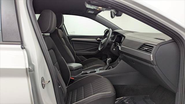 Used 2024 Volkswagen Jetta Sport FWD image 21