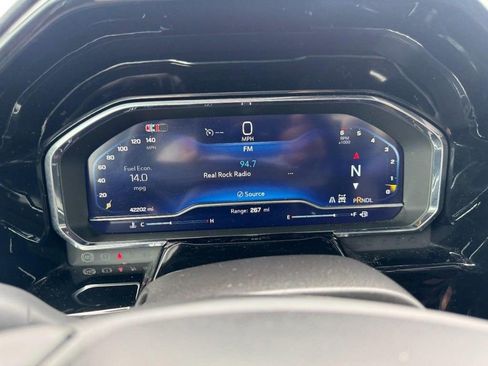 Used 2025 Chevrolet Silverado 1500 LT image 24