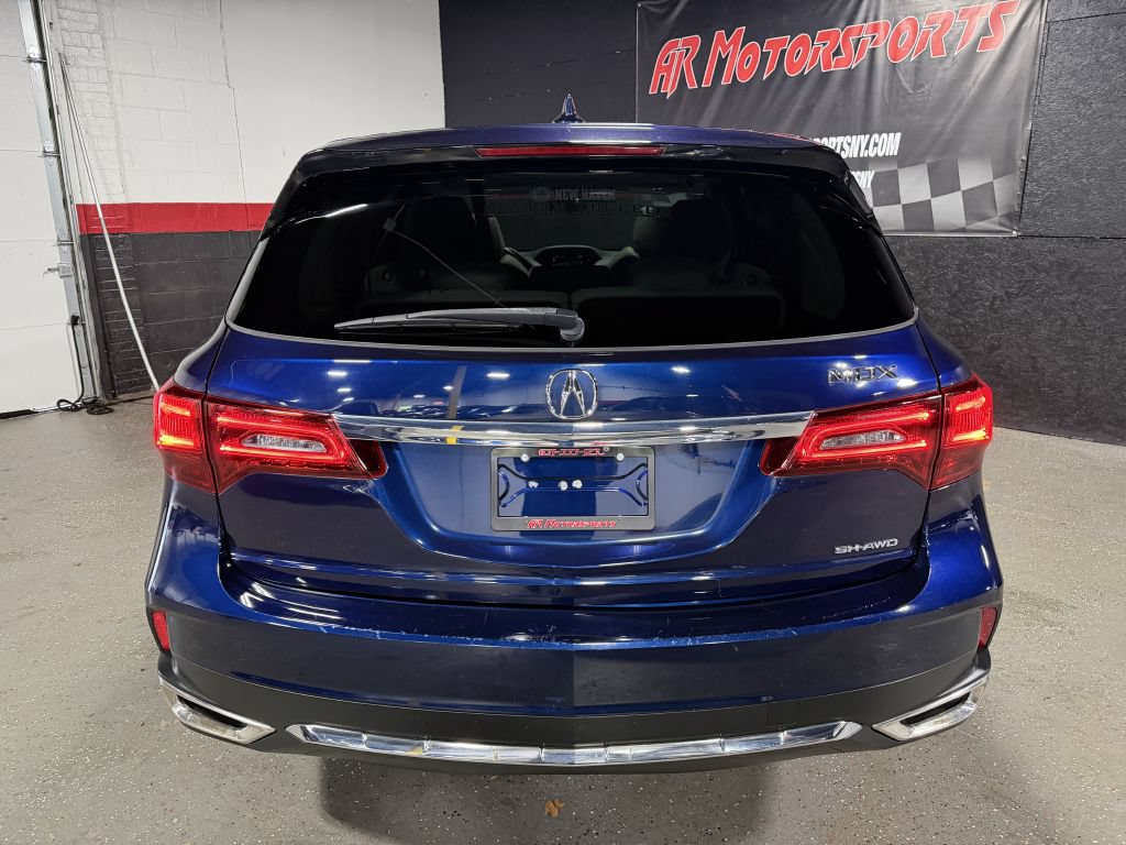 Used 2017 Acura MDX w/ Technology Package AWD/4WD image 4