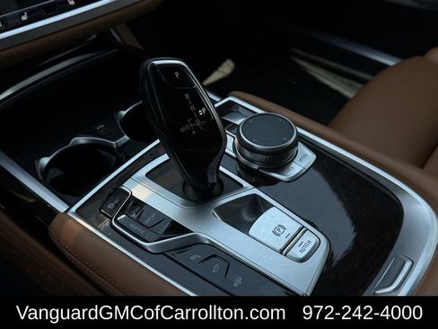 Used 2022 BMW 750i xDrive w/ M Sport Package AWD/4WD image 46