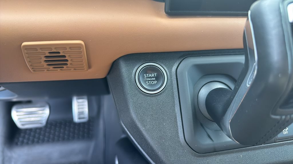 Used 2023 Land Rover Defender 110 Carpathian Edition AWD/4WD image 22