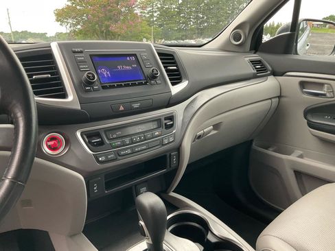 Used 2017 Honda Ridgeline RTL image 21