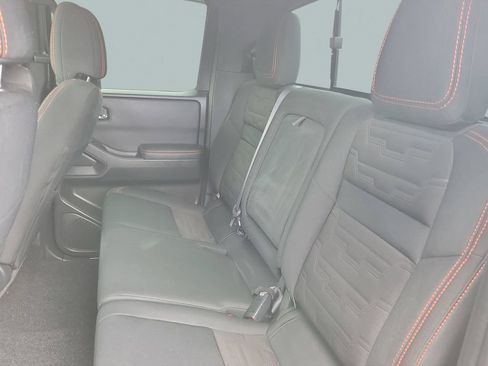 Used 2022 Nissan Frontier PRO-4X AWD/4WD image 28