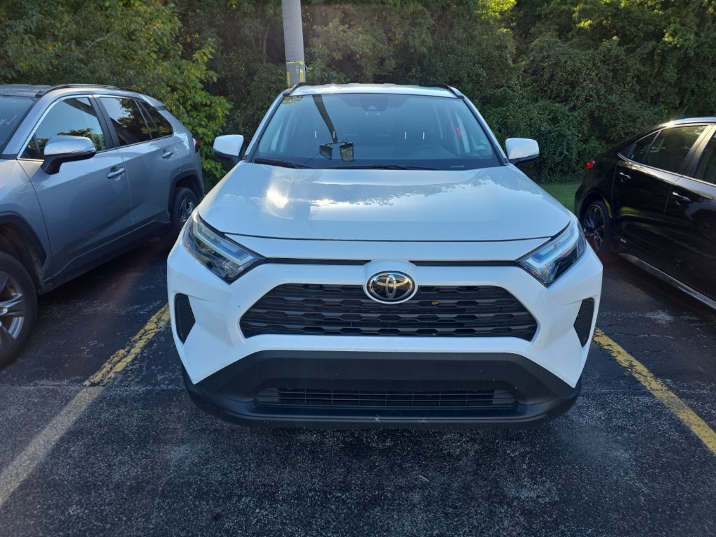 Used 2025 Toyota RAV4 XLE FWD image 2