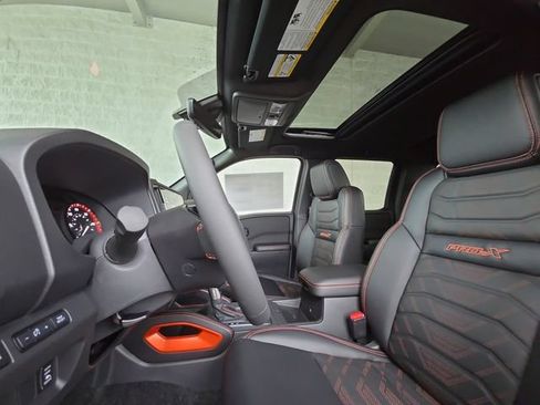New 2026 Nissan Frontier Pro-X RWD image 7