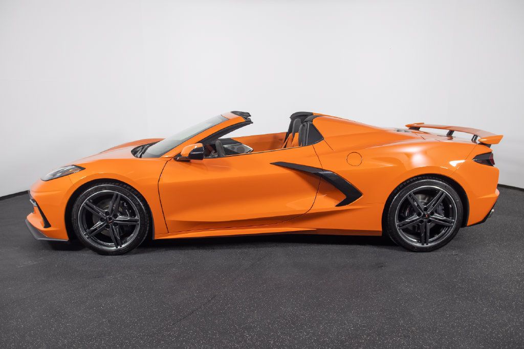 Used 2026 Chevrolet Corvette Stingray Premium Conv w/ Z51 Performance Package RWD image 4