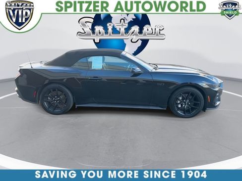 Used 2025 Ford Mustang GT Premium RWD image 9