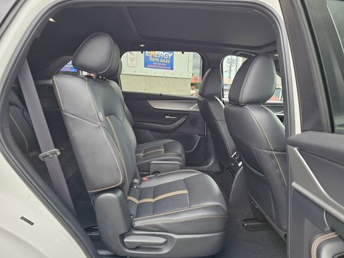 Used 2024 MAZDA CX-90 Plug-In Hybrid w/ Premium Plus AWD/4WD image 14