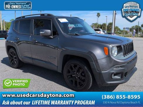 Used 2017 Jeep Renegade Altitude FWD image 1