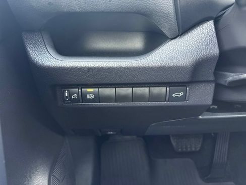 Used 2025 Toyota RAV4 XLE w/ Convenience Package FWD image 29