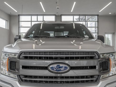 Used 2018 Ford F150 XLT w/ Equipment Group 302A Luxury AWD/4WD image 22