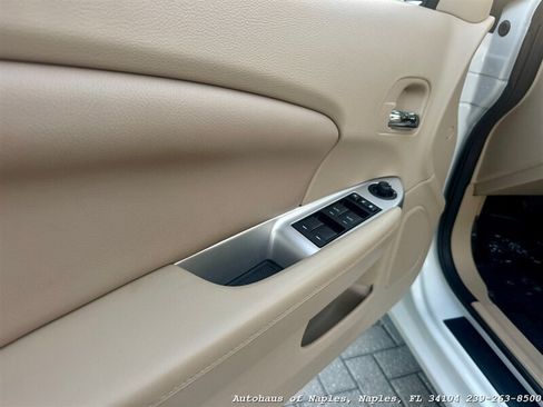 Used 2013 Chrysler 200 Touring FWD image 27