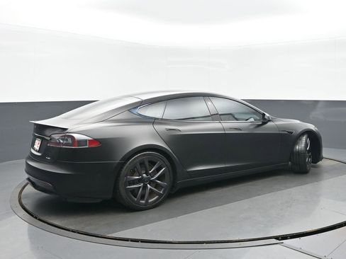 Used 2021 Tesla Model S Plaid image 3