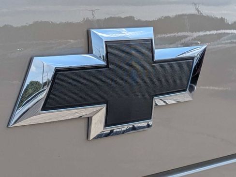 Used 2022 Chevrolet Silverado 1500 ZR2 w/ Technology Package AWD/4WD image 13